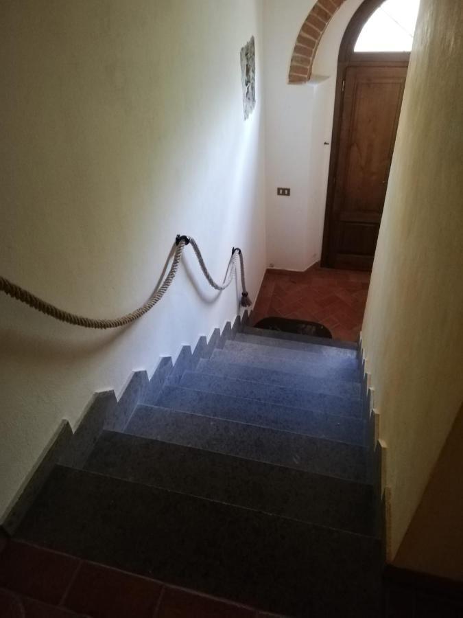 דירות ואדה L'Aia Degli Olivi מראה חיצוני תמונה